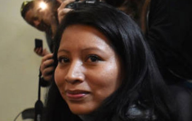 "10 років несправедливості": жінка, що сиділа у в'язниці за народження мертвої дитини, вийшла на волю